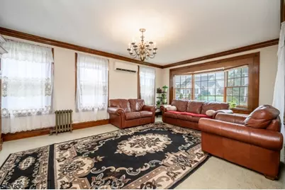 938 Ray Ave, Union Township, NJ 07083 - Photo 10
