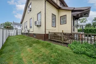 938 Ray Ave, Union Township, NJ 07083 - Photo 42