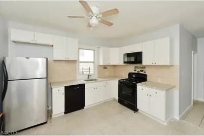 45 Hedden Ter, Newark, NJ 07108 - Photo 4