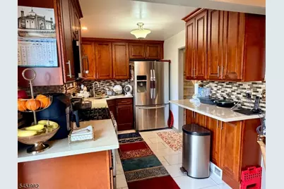 114 Sandra Dr, Totowa, NJ 07512 - Photo 12