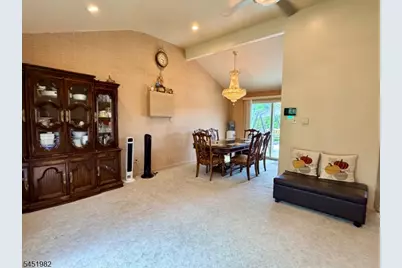 114 Sandra Dr, Totowa, NJ 07512 - Photo 6