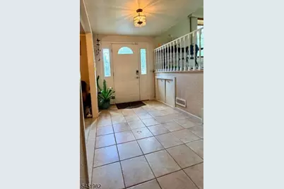114 Sandra Dr, Totowa, NJ 07512 - Photo 2