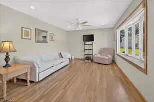 6 Dumont Round, Hillsborough Township, NJ 08844 - Photo 2