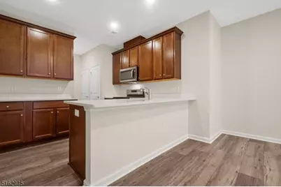 8 Jessica Ln, Union Township, NJ 07083 - Photo 6