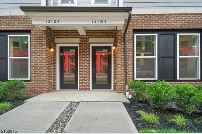 8 Jessica Ln, Union Township, NJ 07083 - Photo 2