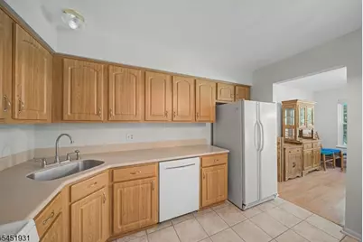 25 Pelican Pt, Hampton Township, NJ 07860 - Photo 12
