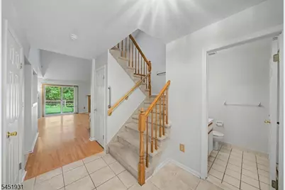 25 Pelican Pt, Hampton Township, NJ 07860 - Photo 2