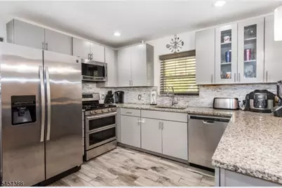 85 Bloomfield Ave, Nutley, NJ 07110 - Photo 10