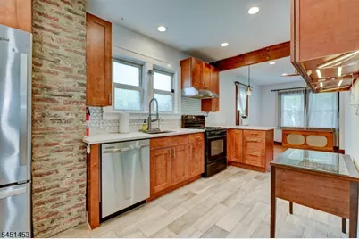 131 Grove St, North Plainfield, NJ 07060 - Photo 24