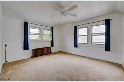 131 Grove St, North Plainfield, NJ 07060 - Photo 36