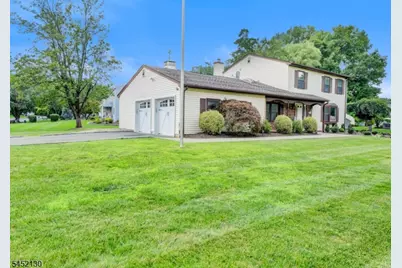 11 Fox Run Dr, East Hanover Township, NJ 07936 - Photo 2