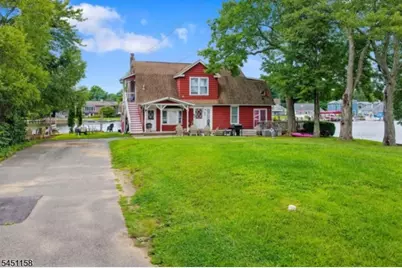 8 Shallow Cove Rd, Jefferson Township, NJ 07849 - Photo 10