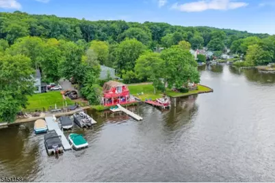8 Shallow Cove Rd, Jefferson Township, NJ 07849 - Photo 4