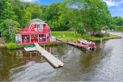 8 Shallow Cove Rd, Jefferson Township, NJ 07849 - Photo 2