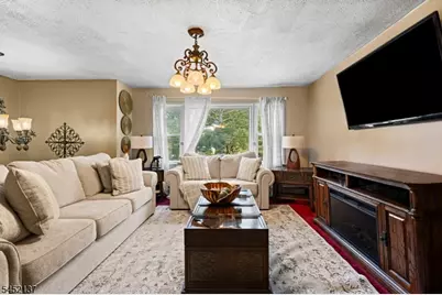 504 Walnut St, Roselle, NJ 07203 - Photo 8