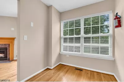 8 Edith Pl, Franklin Township, NJ 08873 - Photo 14