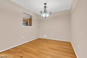 8 Edith Pl, Franklin Township, NJ 08873 - Photo 10