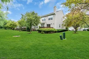 8 Edith Pl, Franklin Township, NJ 08873 - Photo 40