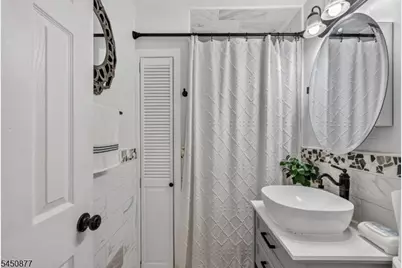97 Wabash Ave, Paterson, NJ 07503 - Photo 14