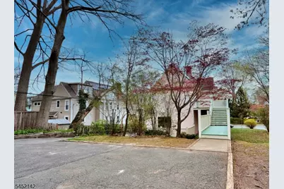 44 Christopher St #1, Montclair, NJ 07042 - Photo 2