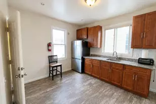 186 Oakwood Pl, Orange, NJ 07050 - Photo 4