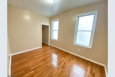 186 Oakwood Pl #1, Orange, NJ 07050 - Photo 8