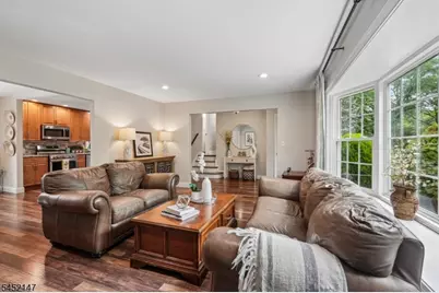 24 Lawrence Rd, Wayne, NJ 07470 - Photo 8