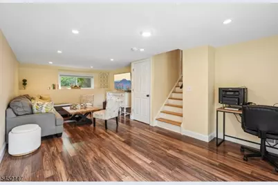 24 Lawrence Rd, Wayne, NJ 07470 - Photo 22