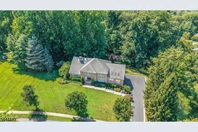 64 Nicole Dr, Denville, NJ 07834 - Photo 2