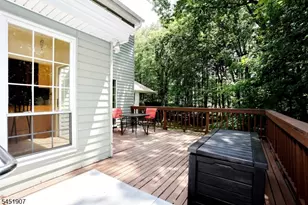 14 Birdseye Cir, Wayne, NJ 07470 - Photo 18