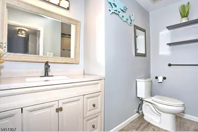 14 Birdseye Cir, Wayne, NJ 07470 - Photo 32