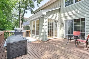 14 Birdseye Cir, Wayne, NJ 07470 - Photo 16