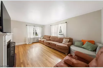 668 Greenbrook Rd, North Plainfield, NJ 07063 - Photo 2