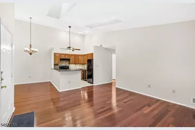 4006 Crawford Ct, Bridgewater, NJ 08807 - Photo 4