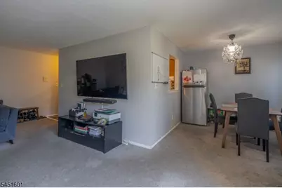 1150-1190 W St George B23B023 #2, Linden, NJ 07036 - Photo 4