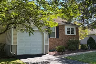 17 Choctaw Ridge Rd, Branchburg Township, NJ 08876 - Photo 2