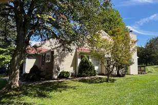 17 Choctaw Ridge Rd, Branchburg Township, NJ 08876 - Photo 4