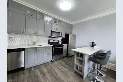 16 Forest St #404, Montclair, NJ 07042 - Photo 4