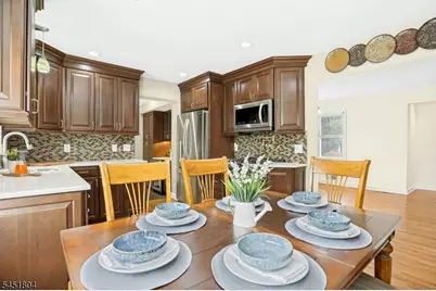 2094 Westfield Road Cir, Scotch Plains Township, NJ 07076 - Photo 12