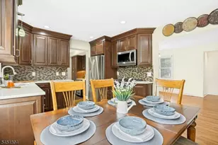 2094 Westfield Rd Cir, Scotch Plains Township, NJ 07076 - Photo 12