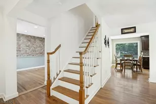 2094 Westfield Rd Cir, Scotch Plains Township, NJ 07076 - Photo 2