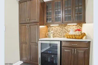 2094 Westfield Road Cir, Scotch Plains Township, NJ 07076 - Photo 16