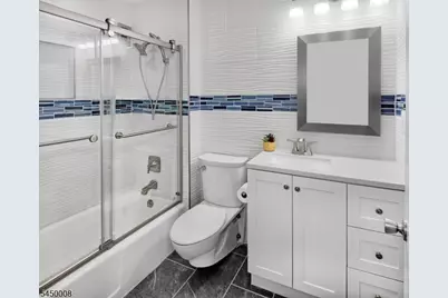 7004 Boulevard East #A38, West New York, NJ 07093 - Photo 14