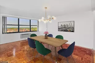 7004 Blvd E, West New York, NJ 07093 - Photo 8