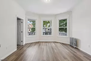 19 Nassau Pl, East Orange, NJ 07018 - Photo 8