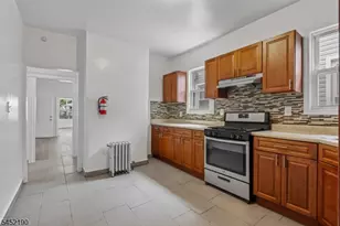 19 Nassau Pl, East Orange, NJ 07018 - Photo 10
