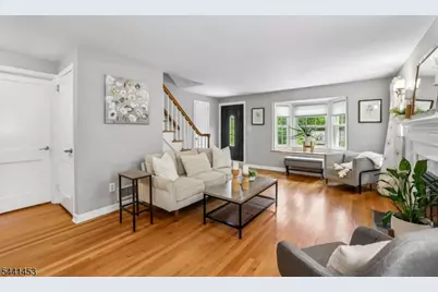 1661 Ramapo Way, Scotch Plains Township, NJ 07076 - Photo 8