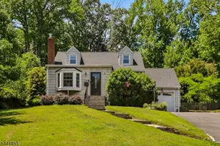 1661 Ramapo Way, Scotch Plains Township, NJ 07076 - Photo 1