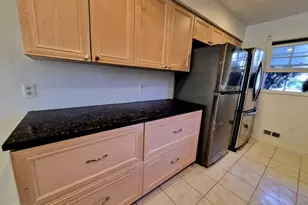 8 Beacon Hill Commons, Pompton Lakes, NJ 07442 - Photo 6