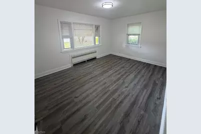 1016 Valley Rd, Wayne, NJ 07470 - Photo 12